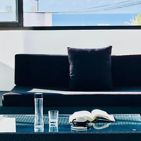 Canaryislandshost L Marea * Puerto del Carmen